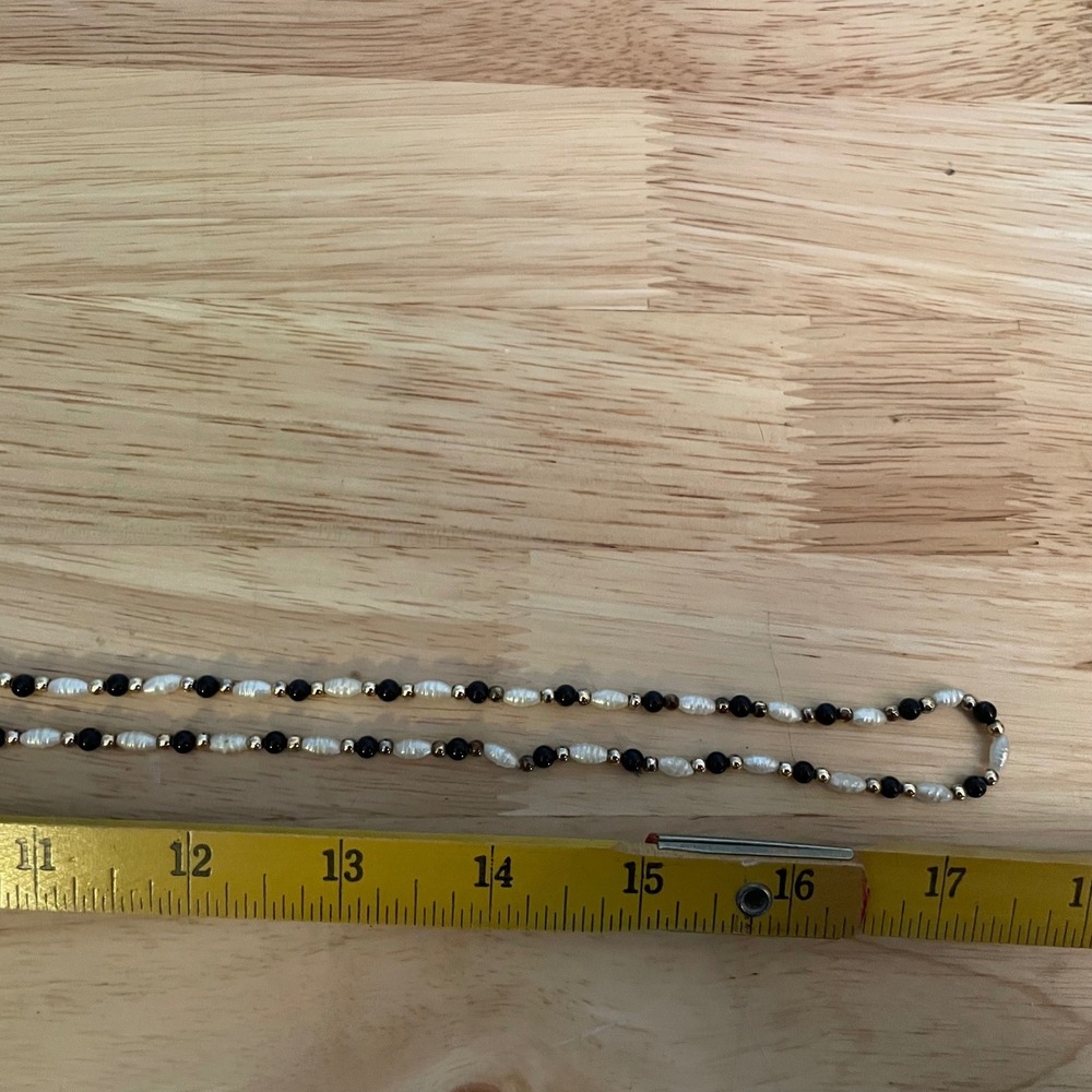 Vintage Long Beaded Opera Necklace White Rice Pearl Black Onyx Gold Tone 33 Inch - Picture 5 of 5